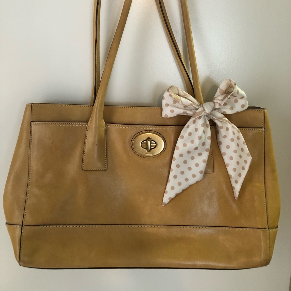 Coach tan leather large tote shoulder bag
